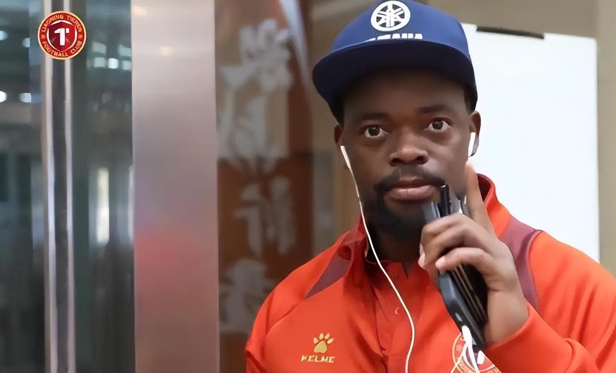 九游体育官网登录-喜讯！辽宁铁人新外援前锋仅用一场训练课就征服队友，值得期待