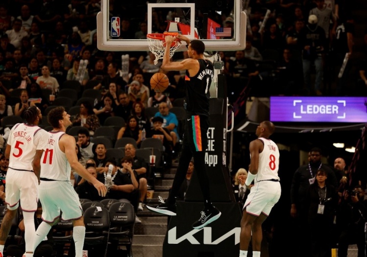 欧冠赛程-周一竞彩篮球强档：马刺战绩彪炳 伦纳德或缺席