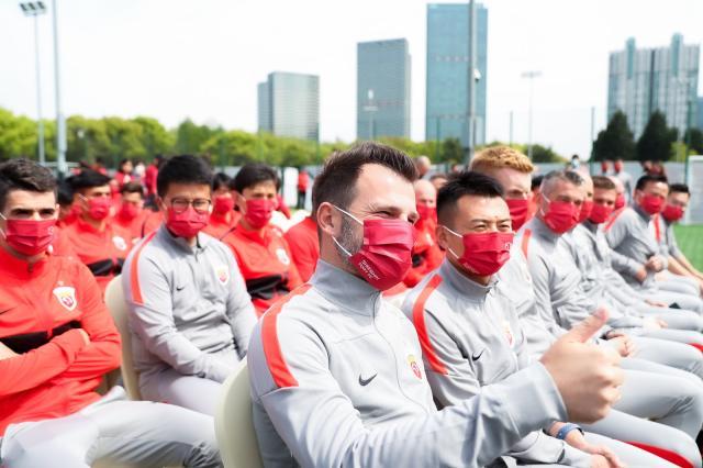 九游足球官网-海港慎言夺冠藏不住雄心 莱科：我更想换一种说法